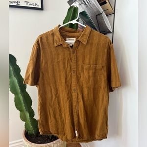 Madewell Men’s Easy Fit Short-Sleeve Shirt. Mustard color/print.